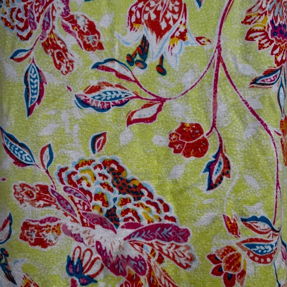 Torrid blouse size 3 yellow and multi color ruffle on shoulder good condition - Picture 7 of 7